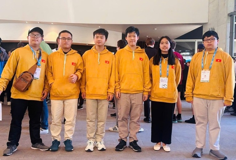 Strong medal finish puts Vietnam 9th at International Mathematical Olympiad